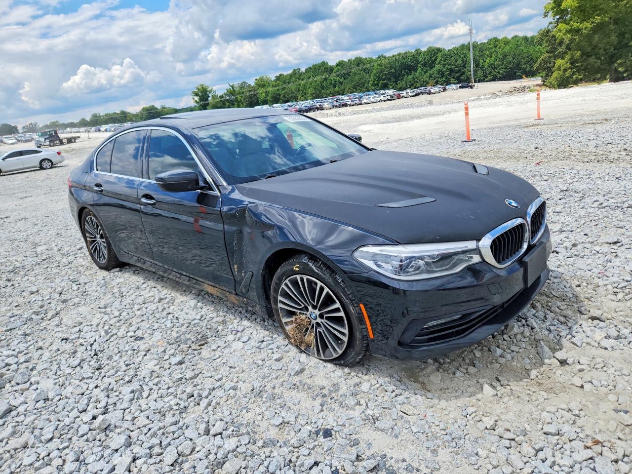 2017 BMW Seria 5 540i - zdjęcie 4