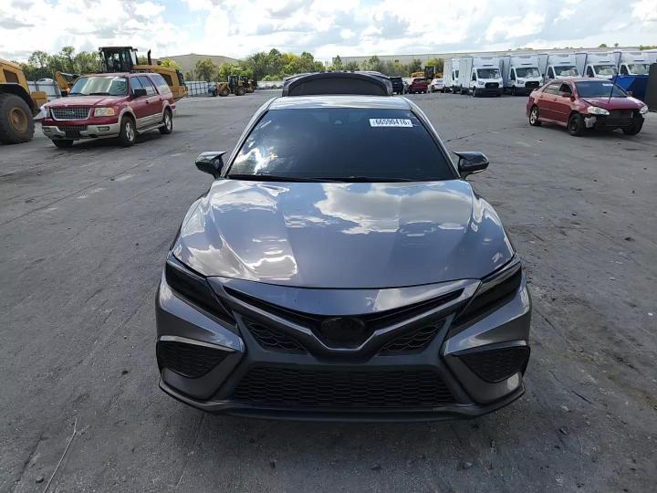 2023 Toyota Camry Se - zdjęcie 14