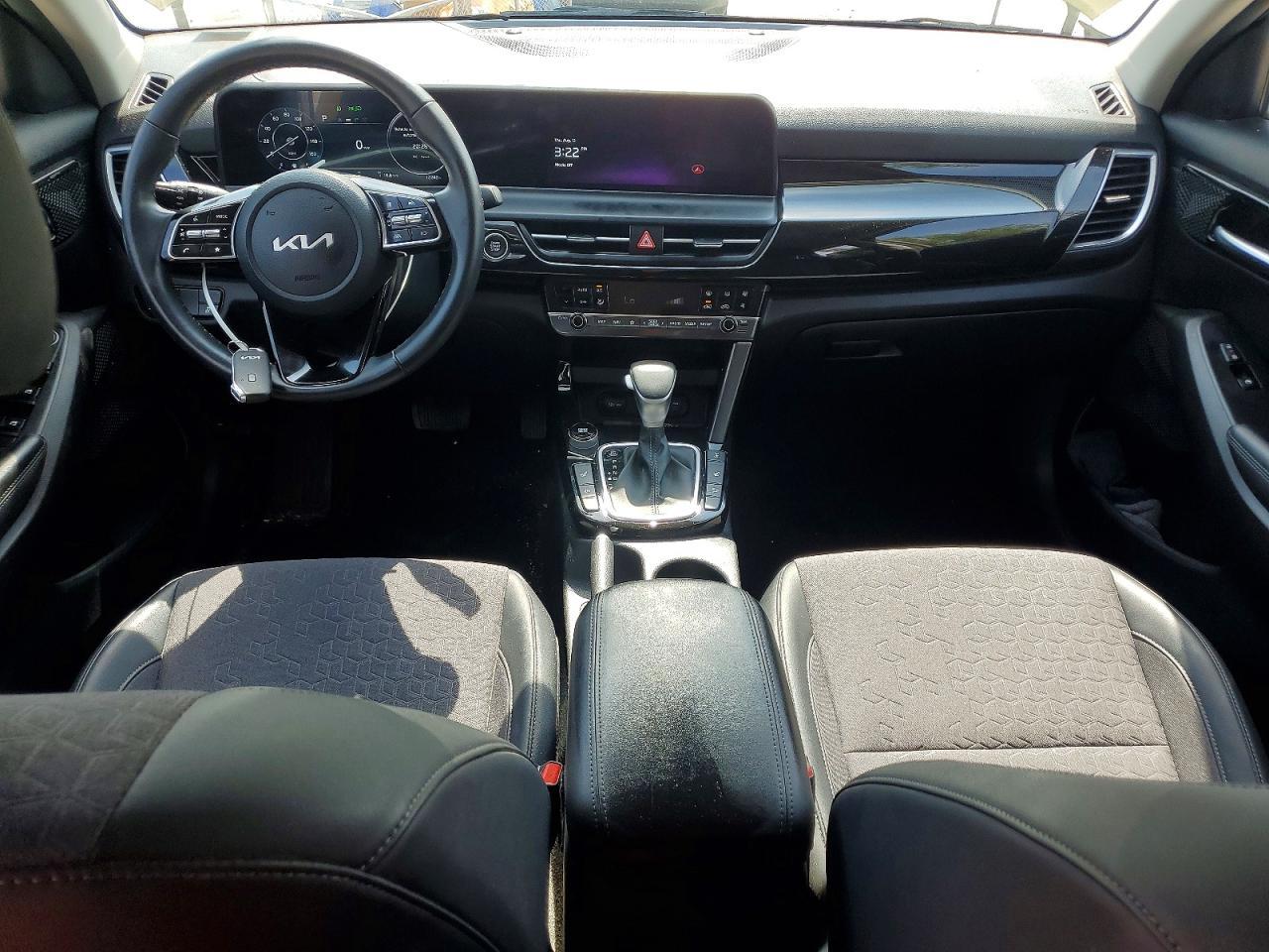 2024 Kia Seltos X Line - zdjęcie 8