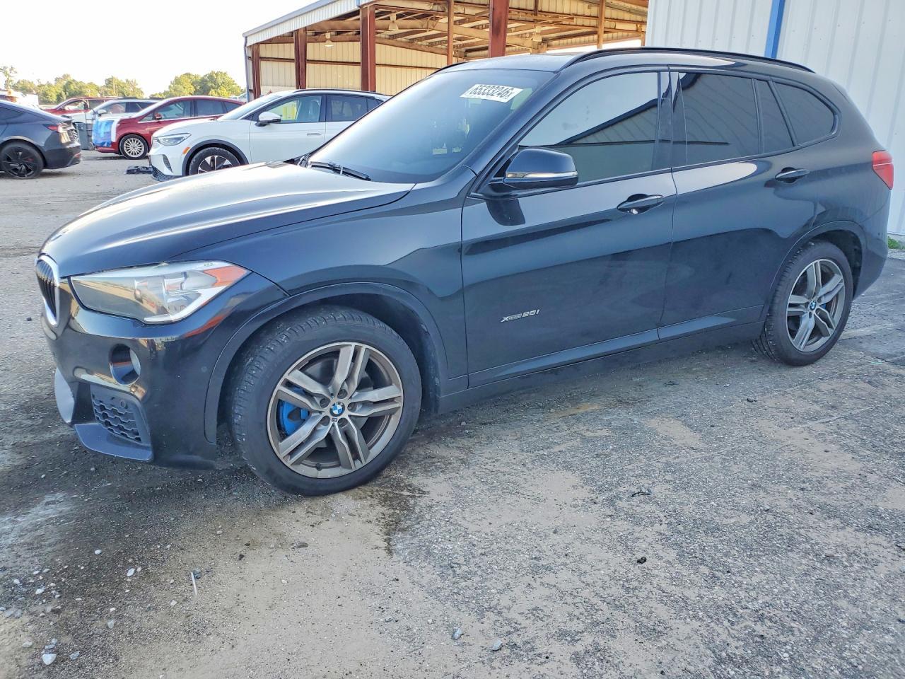 2016 BMW X1 xDrive28I - zdjęcie główne