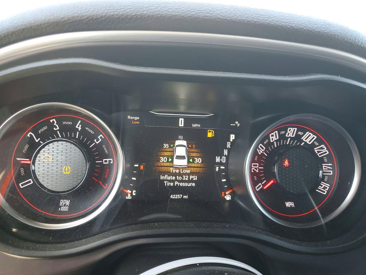 2022 Dodge Challenger Sxt - zdjęcie 9