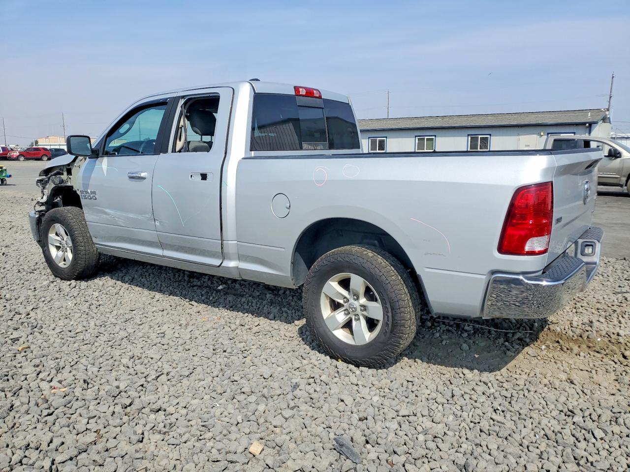 2018 Ram 1500 Slt - zdjęcie 2
