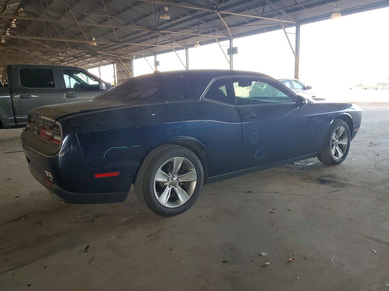 2016 Dodge Challenger Sxt - zdjęcie 3