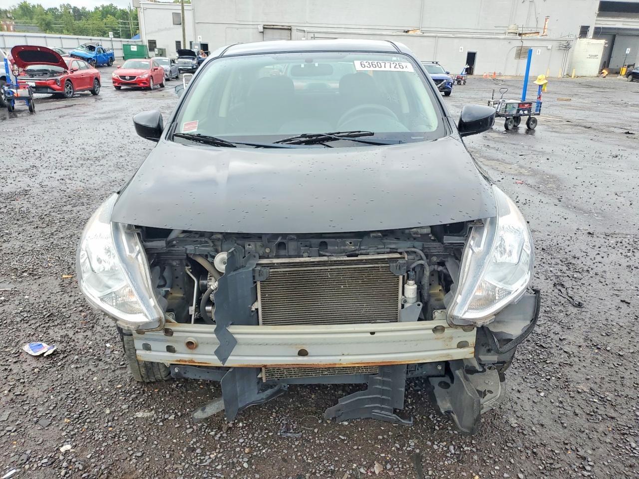 2017 Nissan Versa 1.6 S - zdjęcie 5