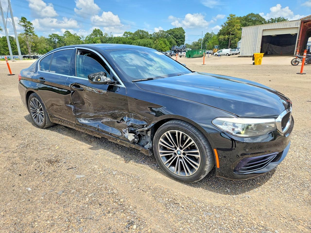 2019 BMW 530E - zdjęcie 4