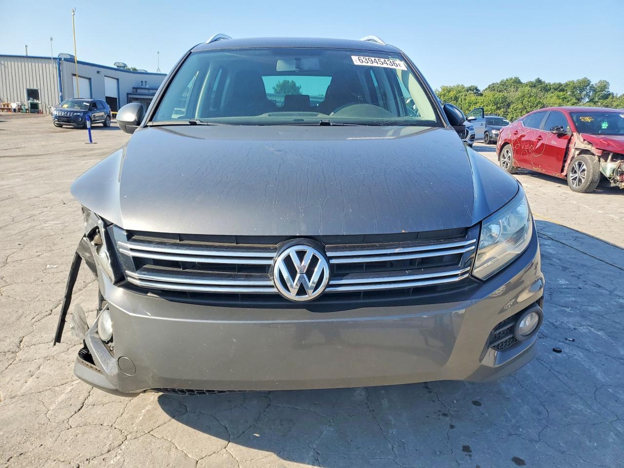 2015 Volkswagen Tiguan S - zdjęcie 5