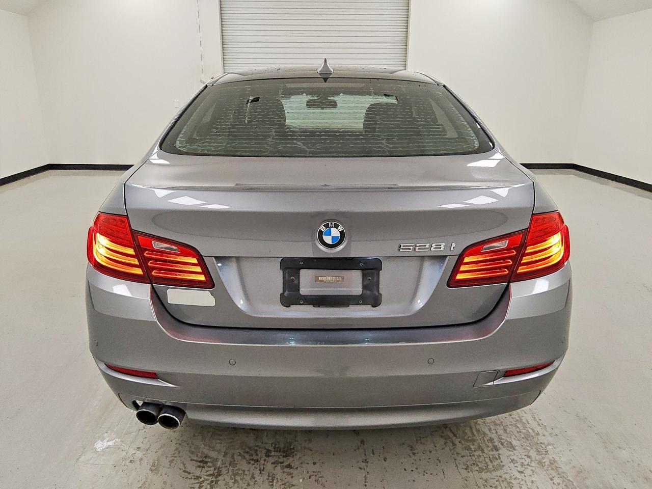 2016 BMW 528 I - zdjęcie 6