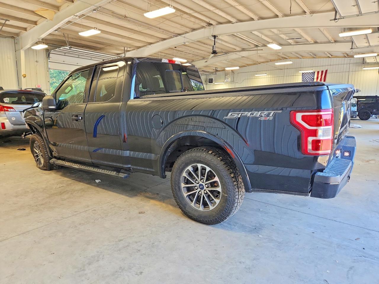 2020 Ford F150 Super Cab - zdjęcie 2