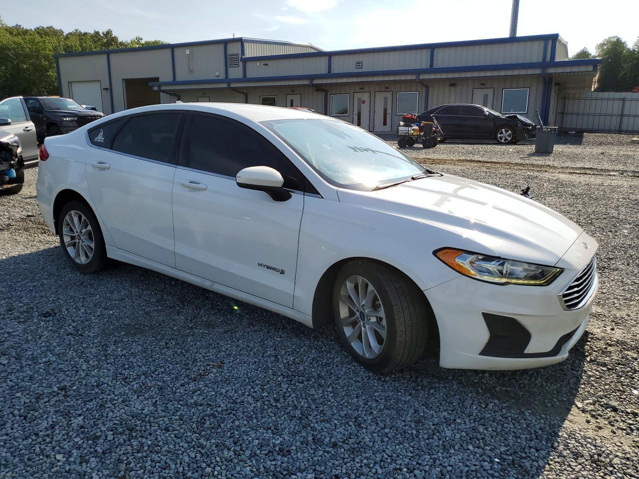 2019 Ford Fusion Se - zdjęcie 4