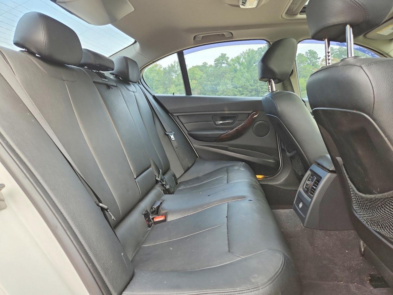2013 BMW Seria 3 328i - zdjęcie 10