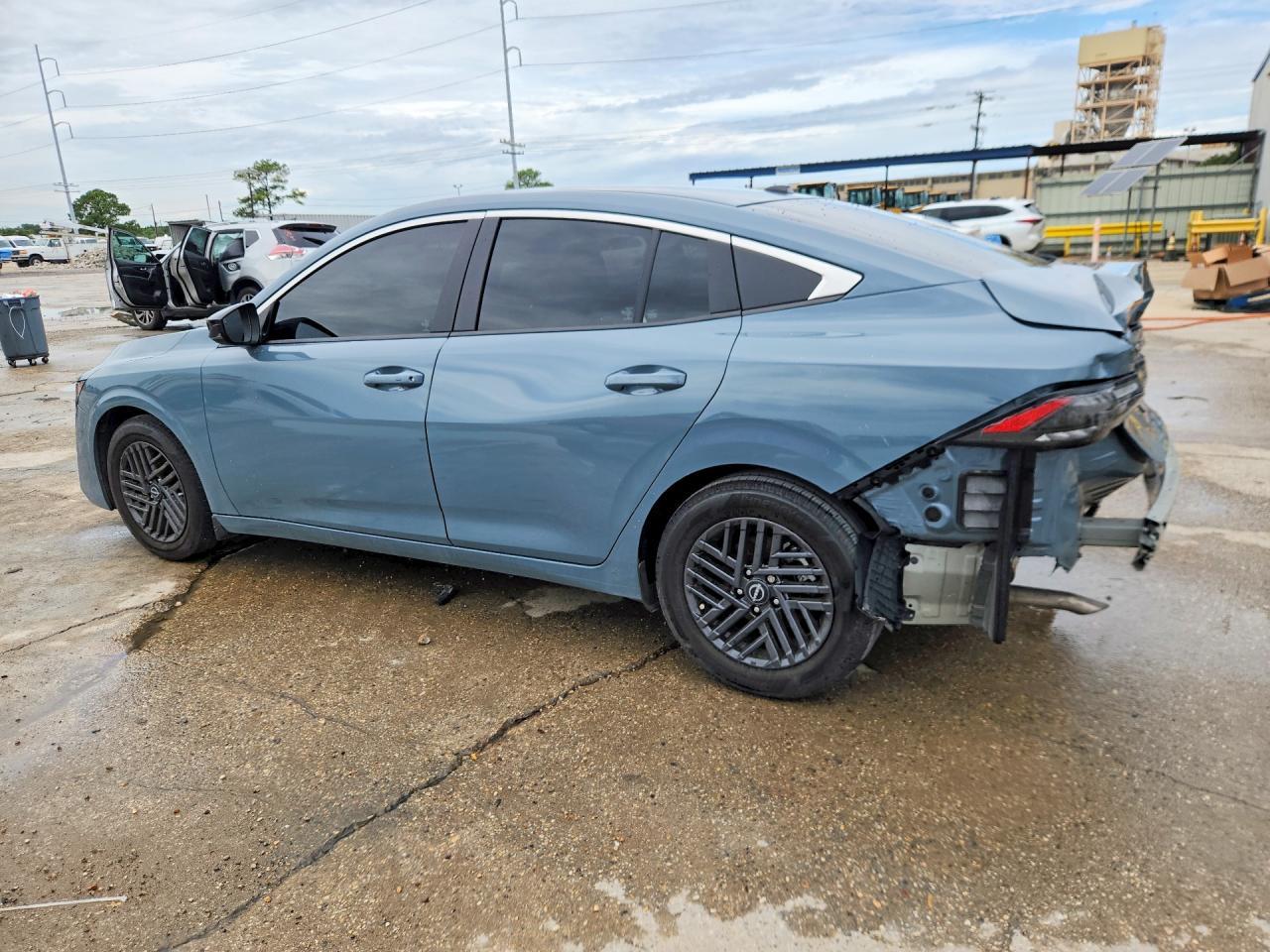 2026 Nissan Sentra Sv - zdjęcie 2