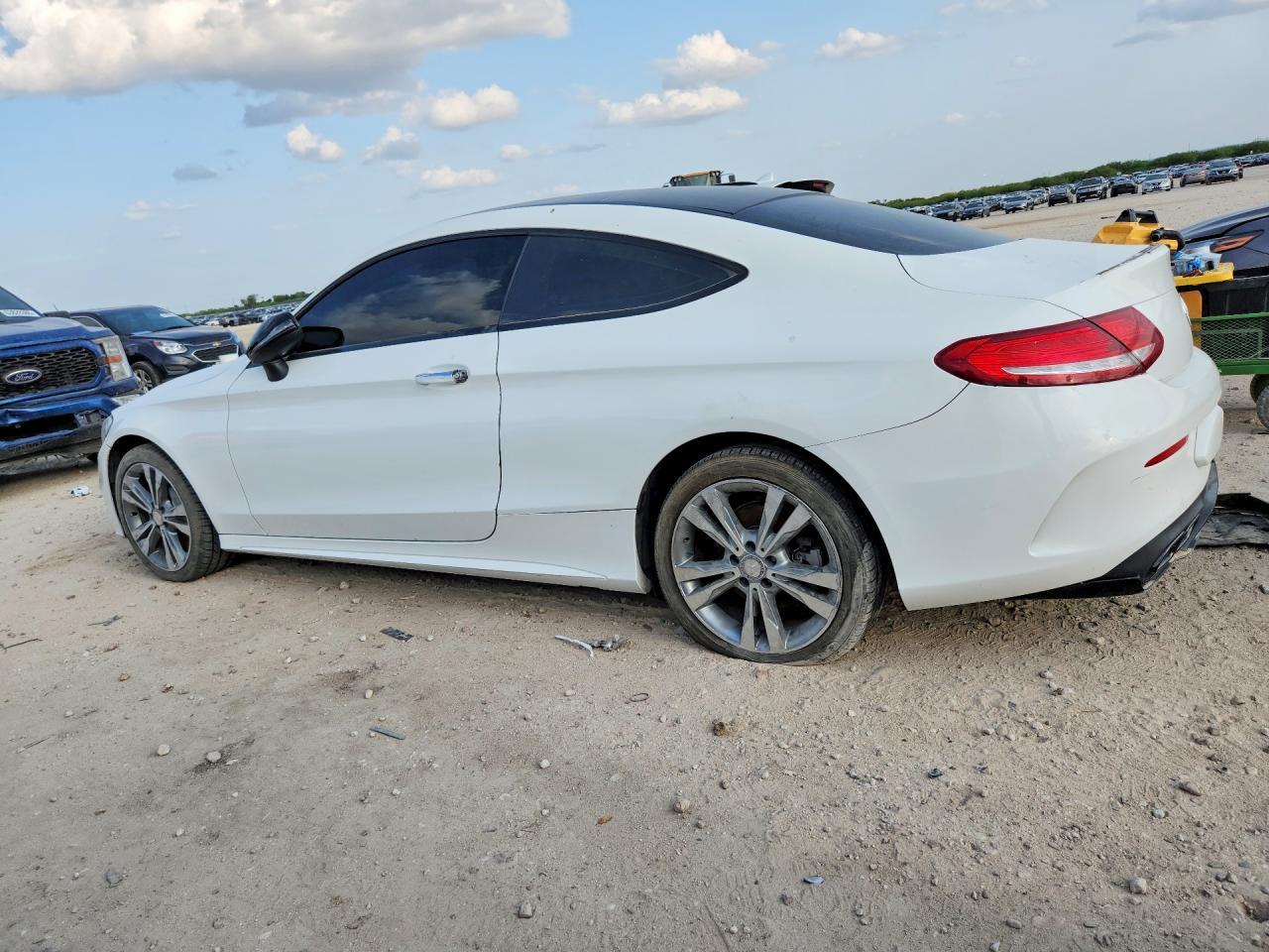 2018 Mercedes-Benz C 300 - zdjęcie 2