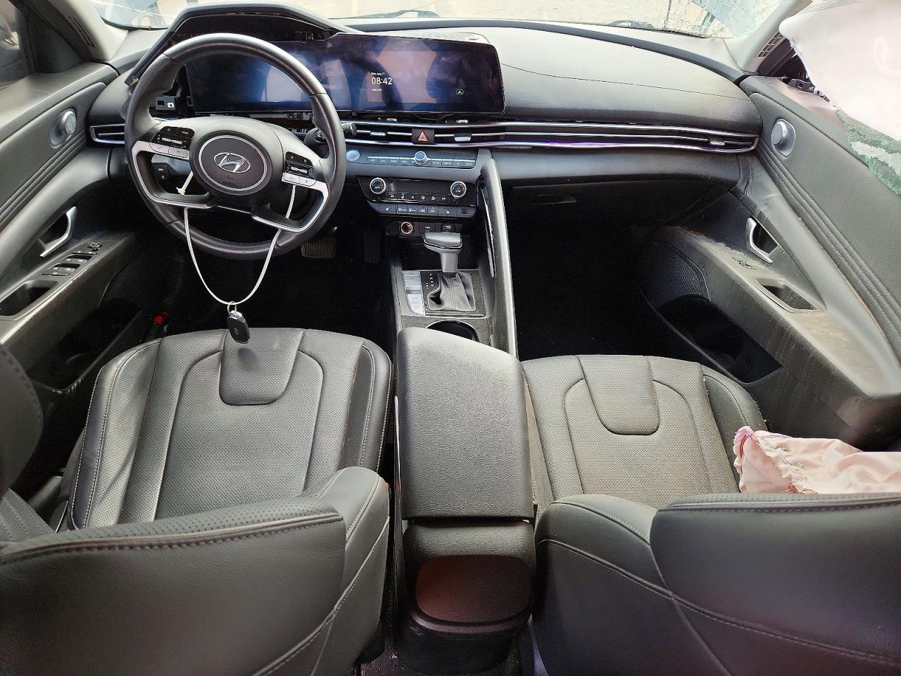 2023 Hyundai Elantra Limited - zdjęcie 8