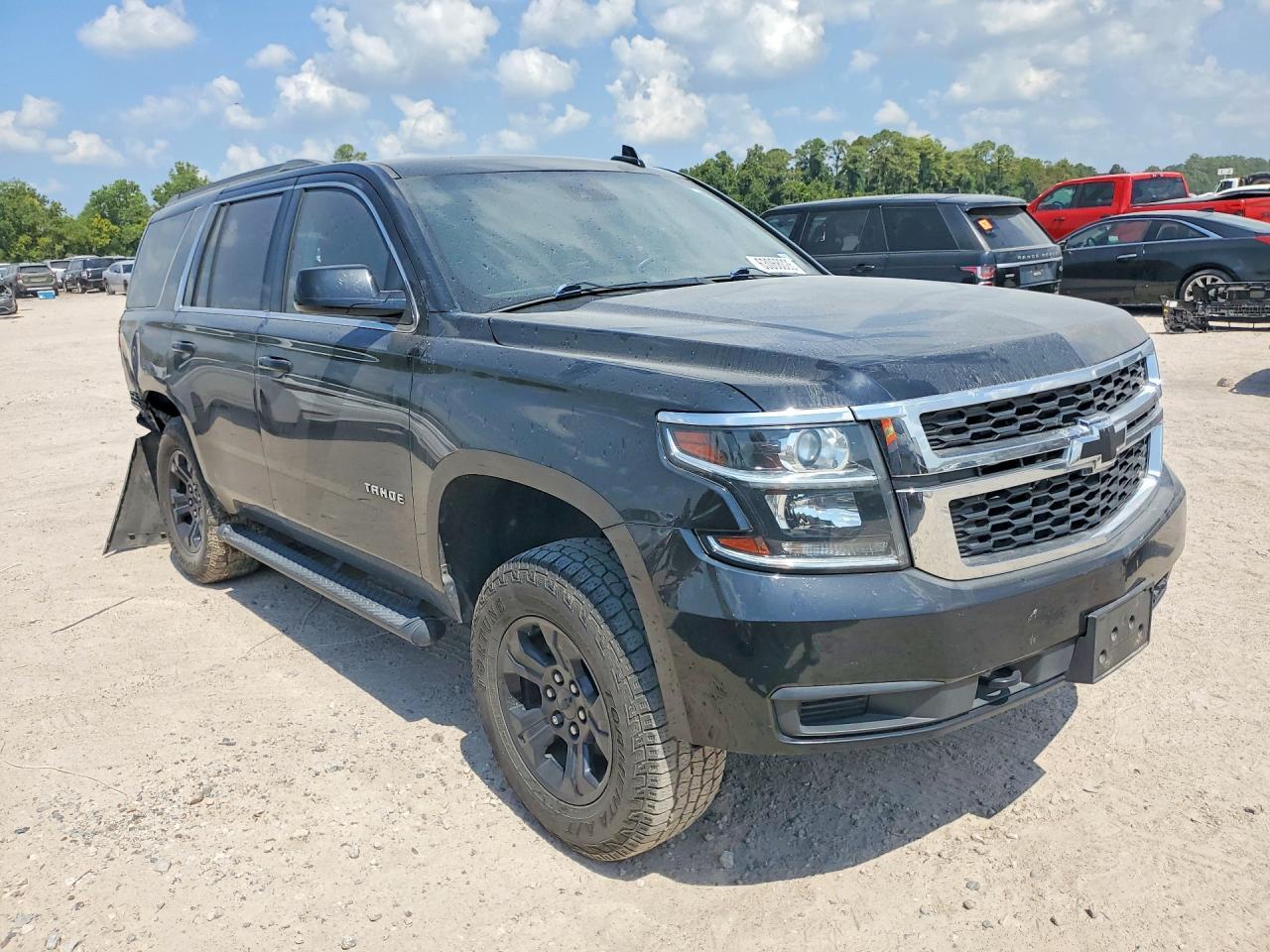2019 Chevrolet Tahoe C1500 Ls - zdjęcie 4