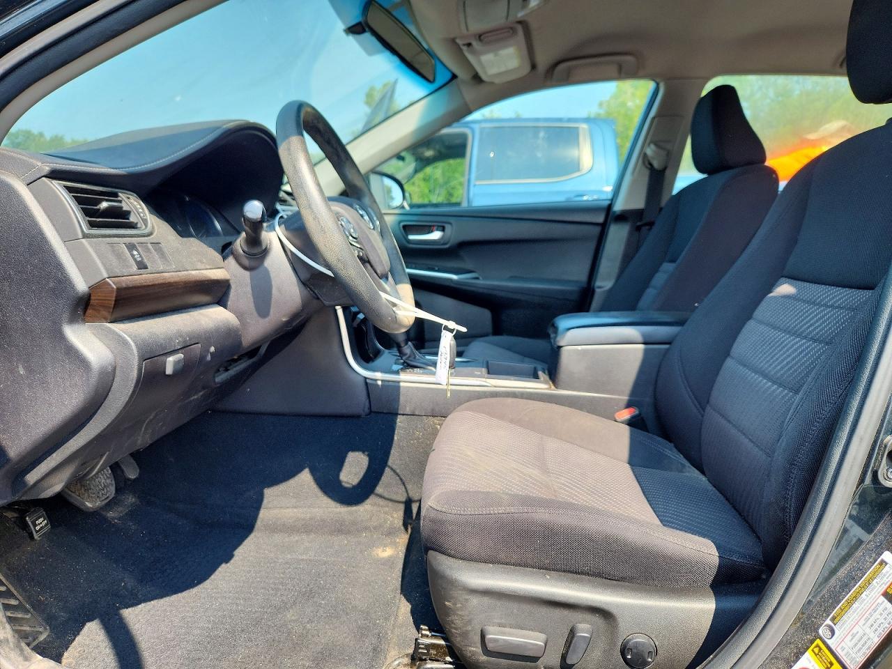 2017 Toyota Camry Le - zdjęcie 7