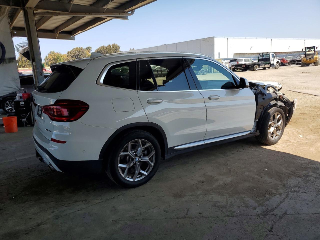BMW X3 - zdjęcie 3