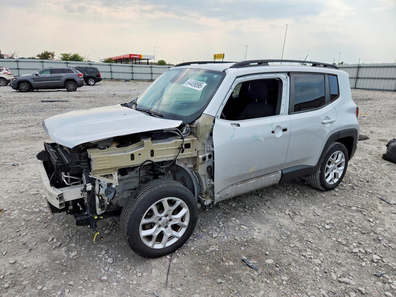 2015 Jeep Renegade Latitude - zdjęcie główne