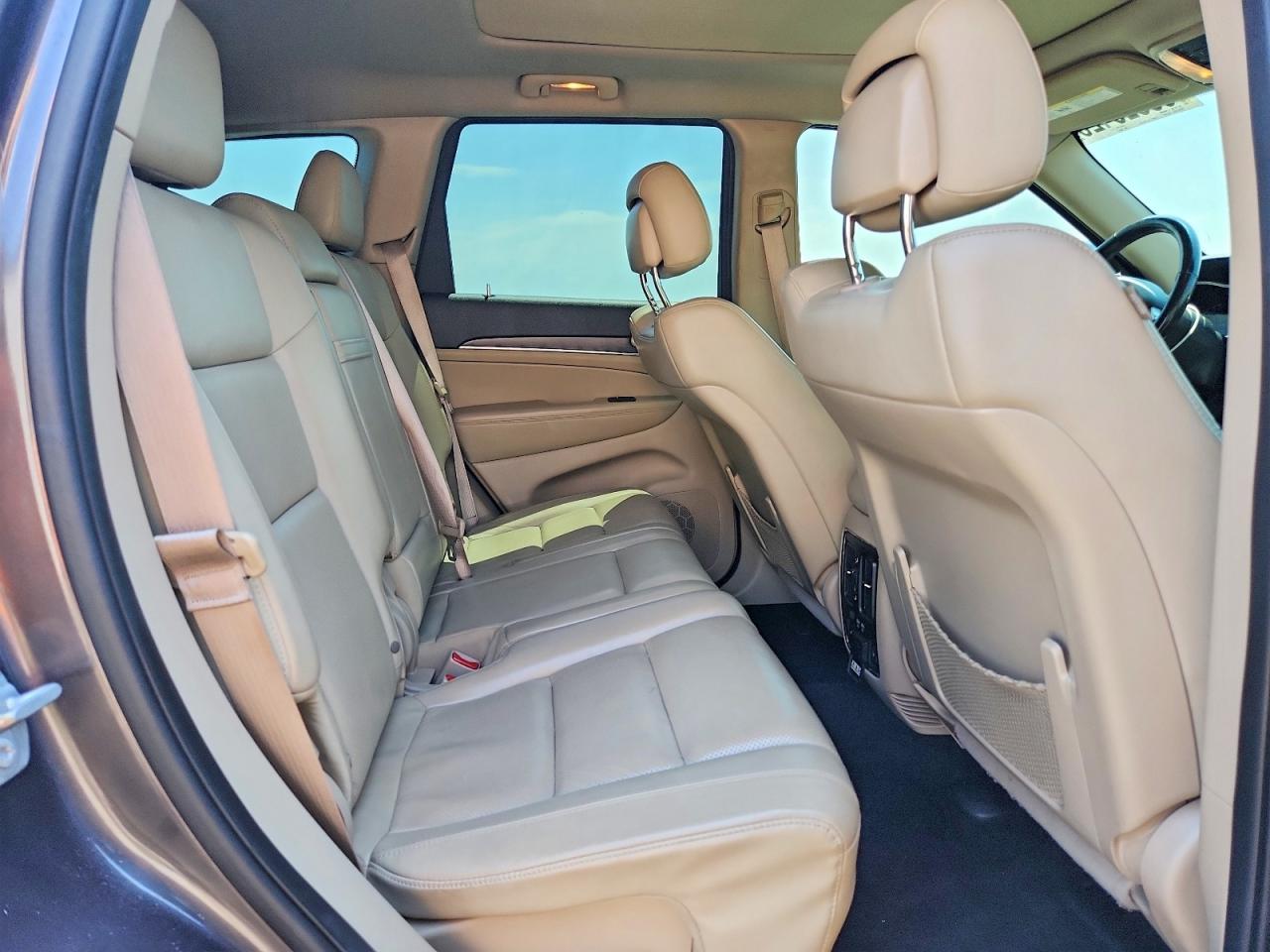 2015 Jeep Grand Cherokee Limited - zdjęcie 11