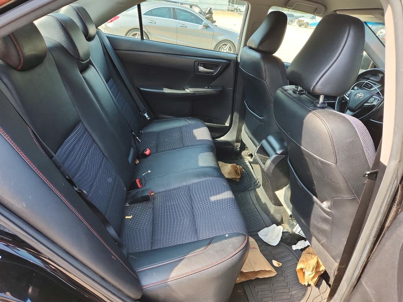 2015 Toyota Camry Se - zdjęcie 10