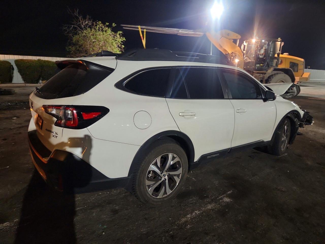 2020 Subaru Outback Limited Xt - zdjęcie 3