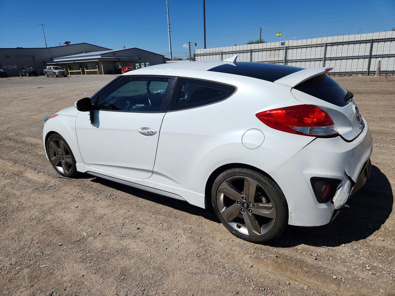 Hyundai Veloster - zdjęcie 2