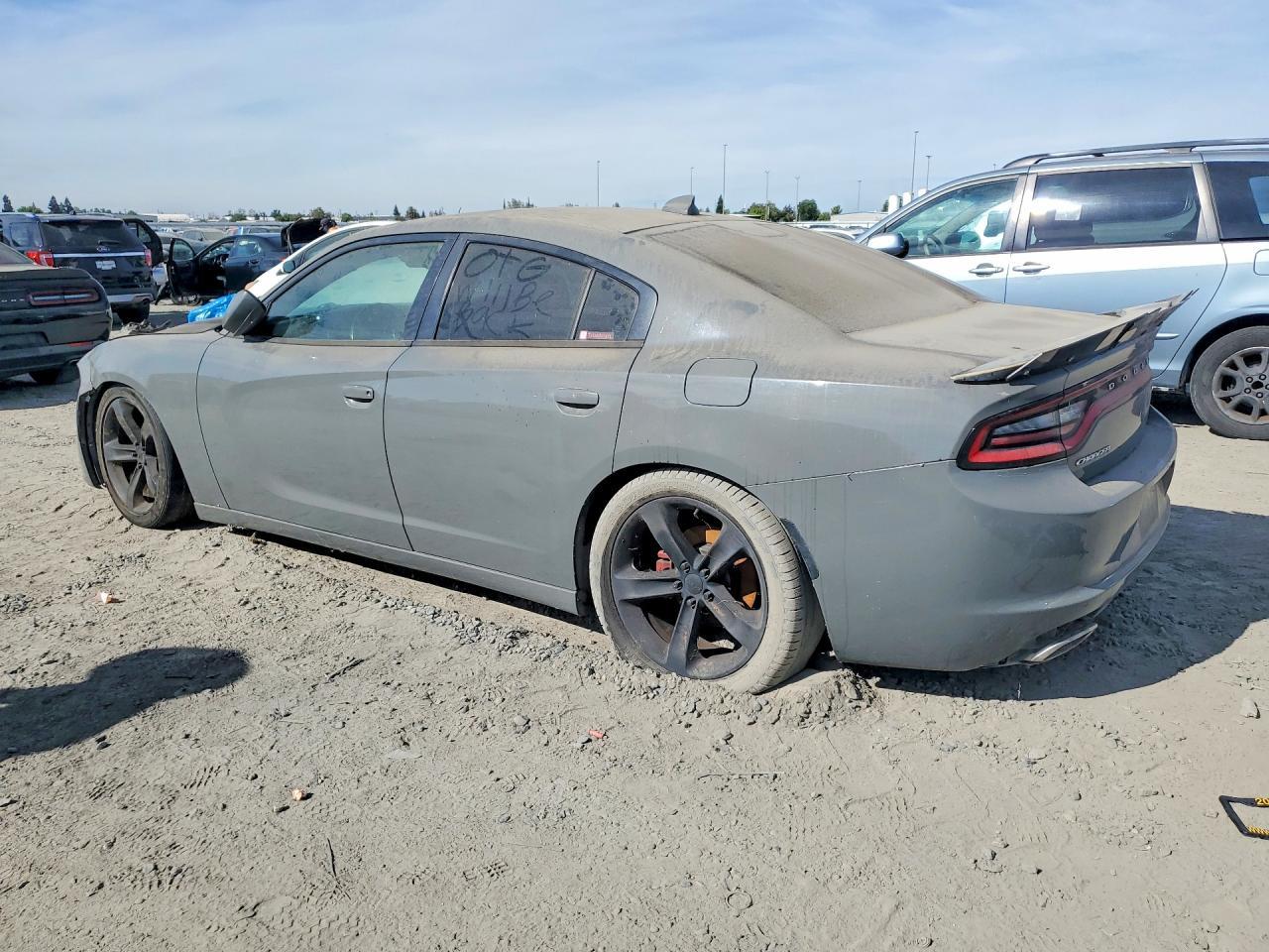 2017 Dodge Charger Sxt - zdjęcie 2