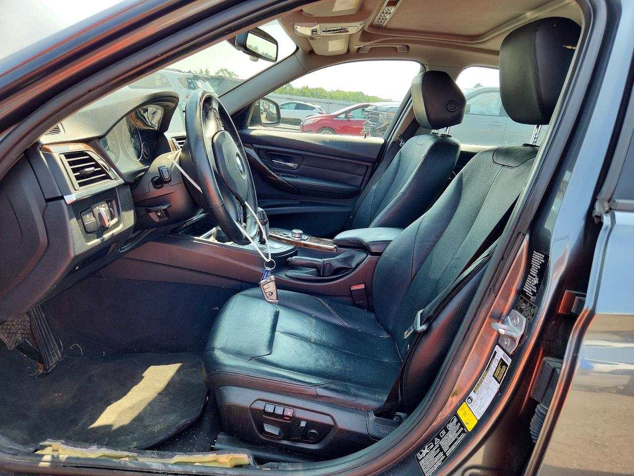 2013 BMW Seria 3 328i - zdjęcie 7