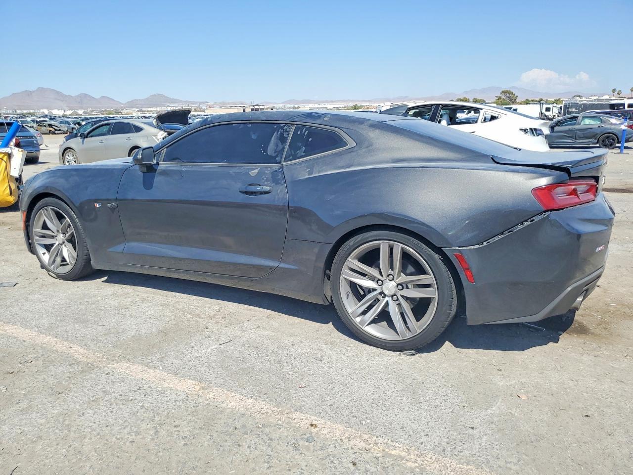 2018 Chevrolet Camaro Lt - zdjęcie 2