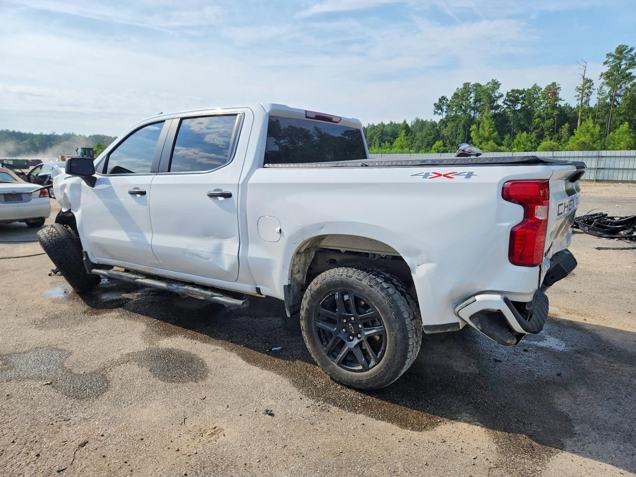 2025 Chevrolet Silverado K1500 Custom - zdjęcie 2