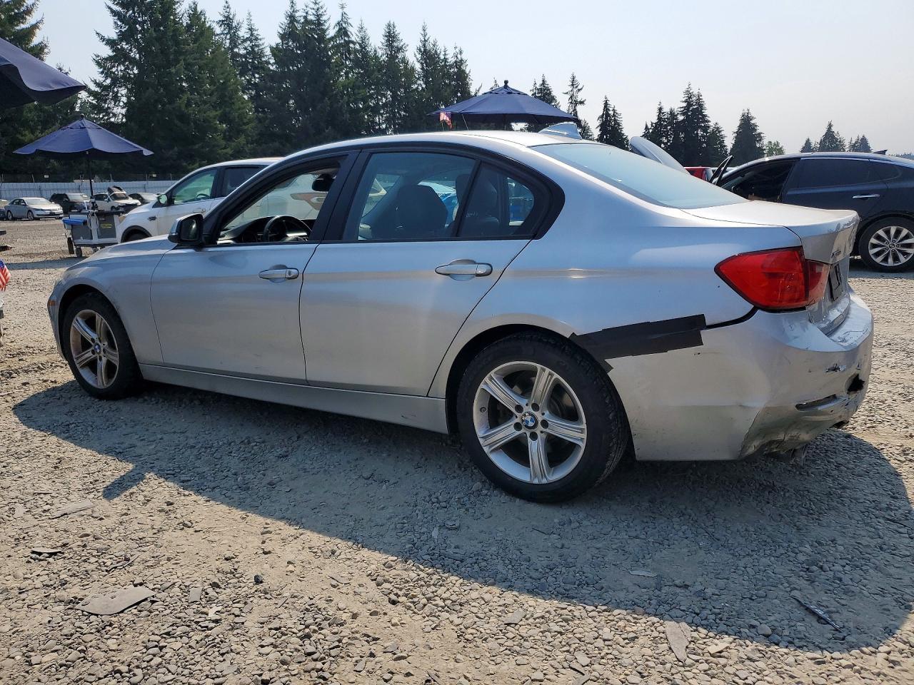 2013 BMW 328 Xi - zdjęcie 2