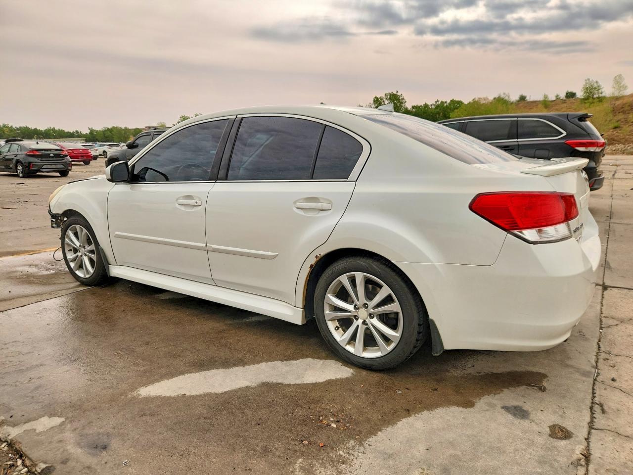 2013 Subaru Legacy 3.6R Limited - zdjęcie 2