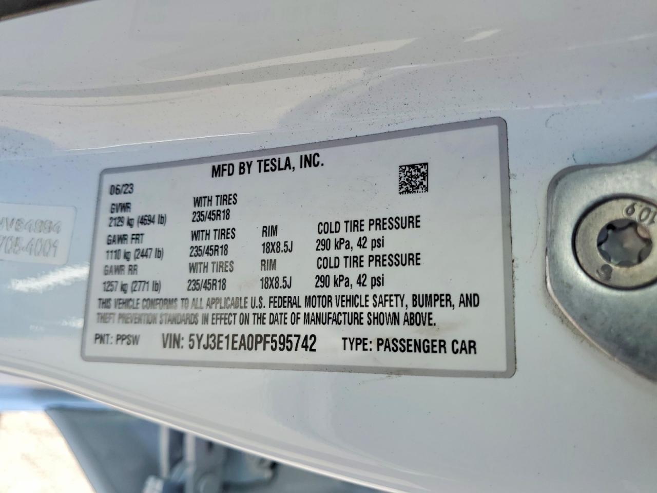 2023 Tesla Model 3 - zdjęcie 12