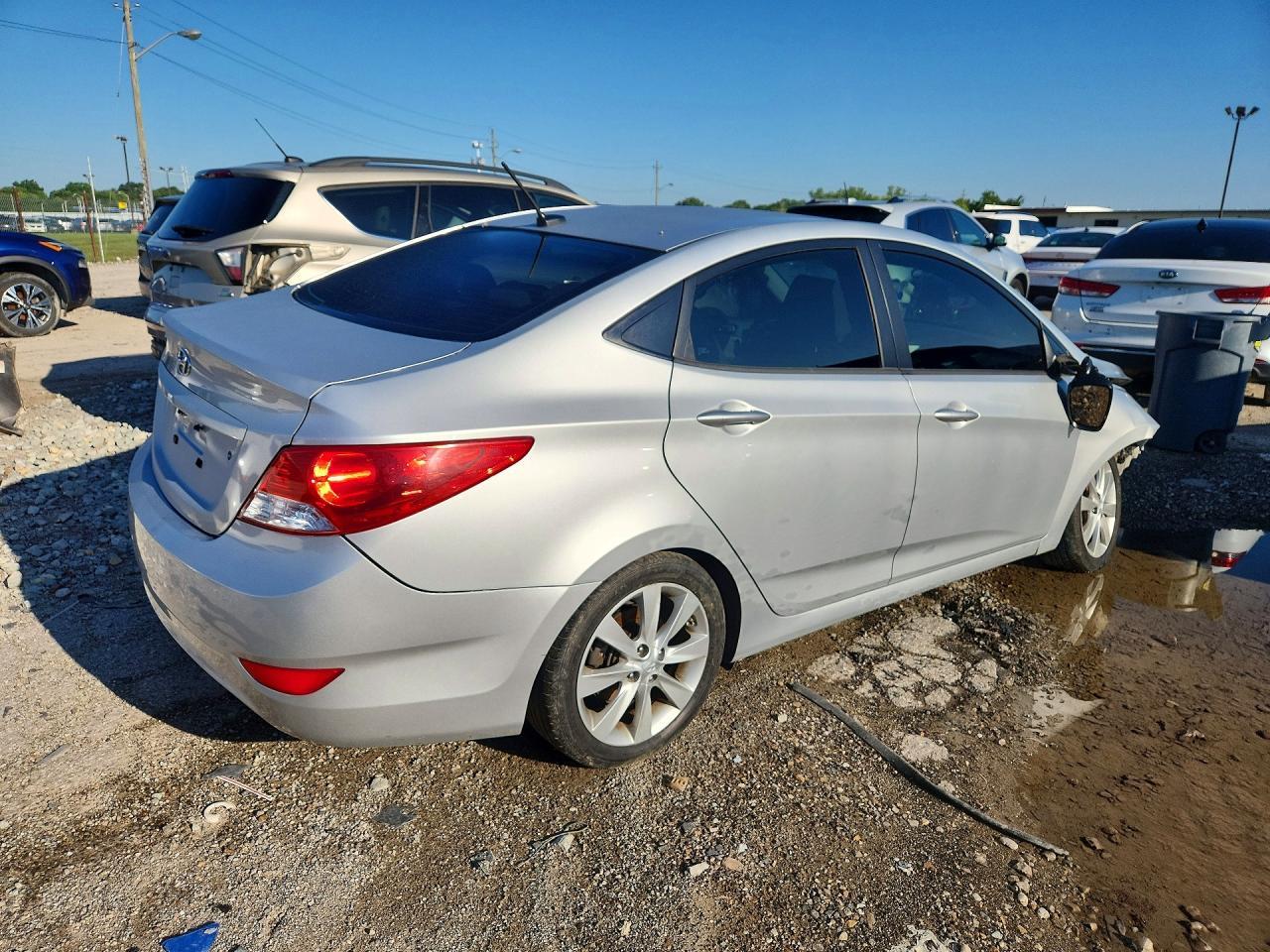 2014 Hyundai Accent Gls - zdjęcie 3