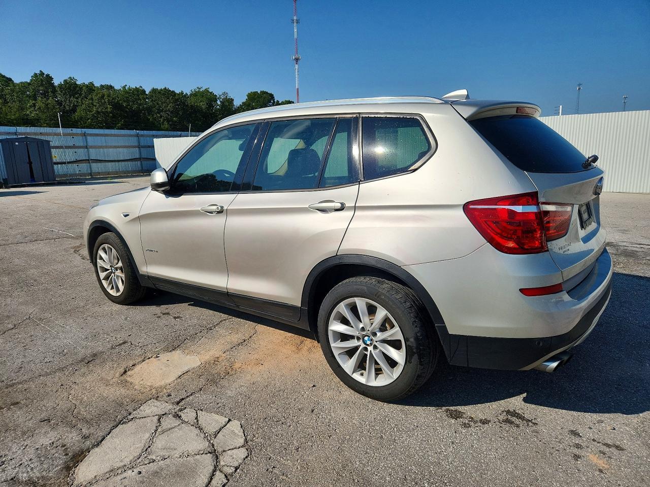 2015 BMW X3 xDrive28I - zdjęcie 2