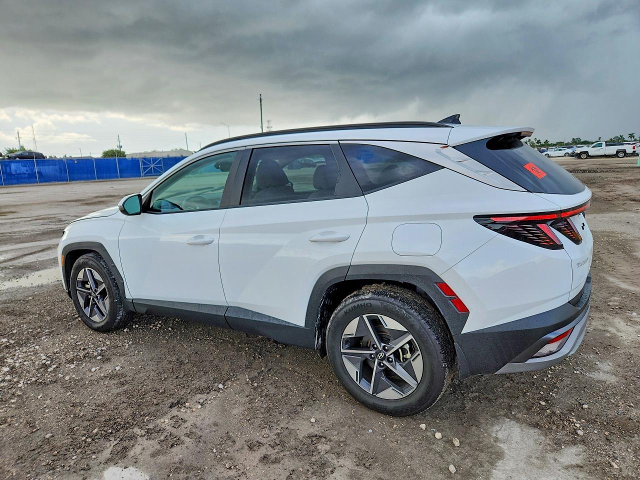 2025 Hyundai Tucson Sel - zdjęcie 2