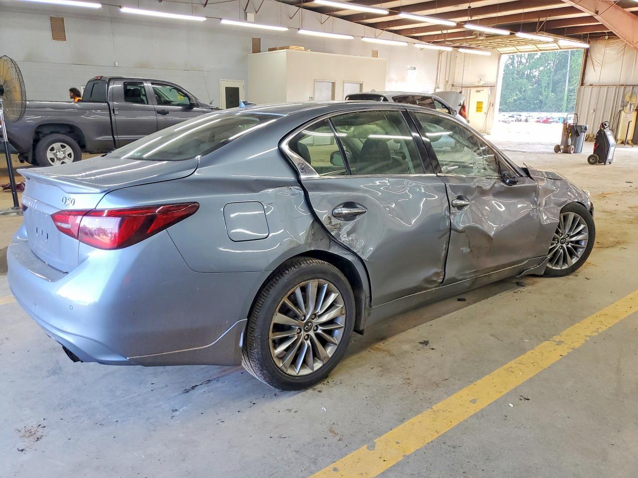 2020 Infiniti Q50 3.0T Luxe - zdjęcie 3