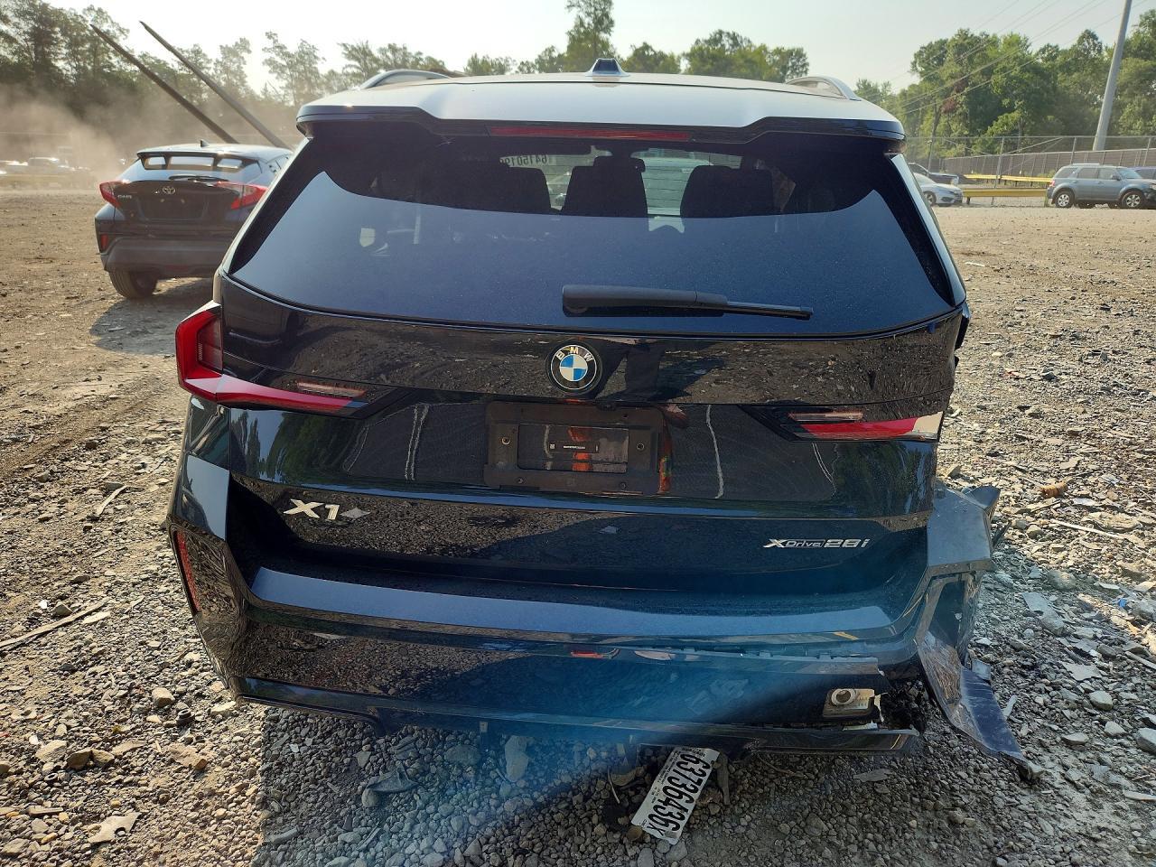 2023 BMW X1 xDrive28I - zdjęcie 6