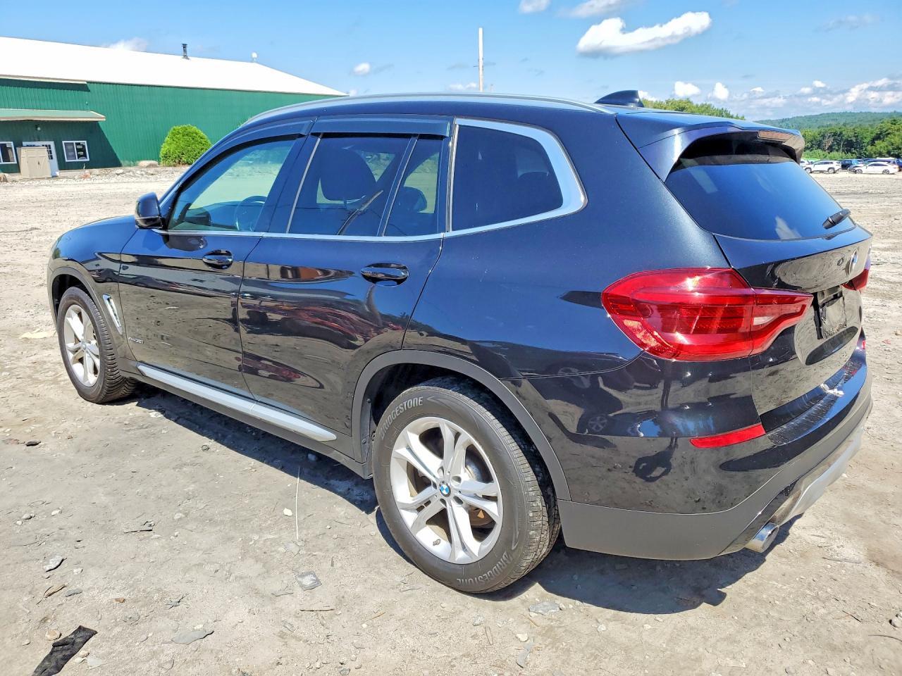 2018 BMW X3 xDrive30I - zdjęcie 2