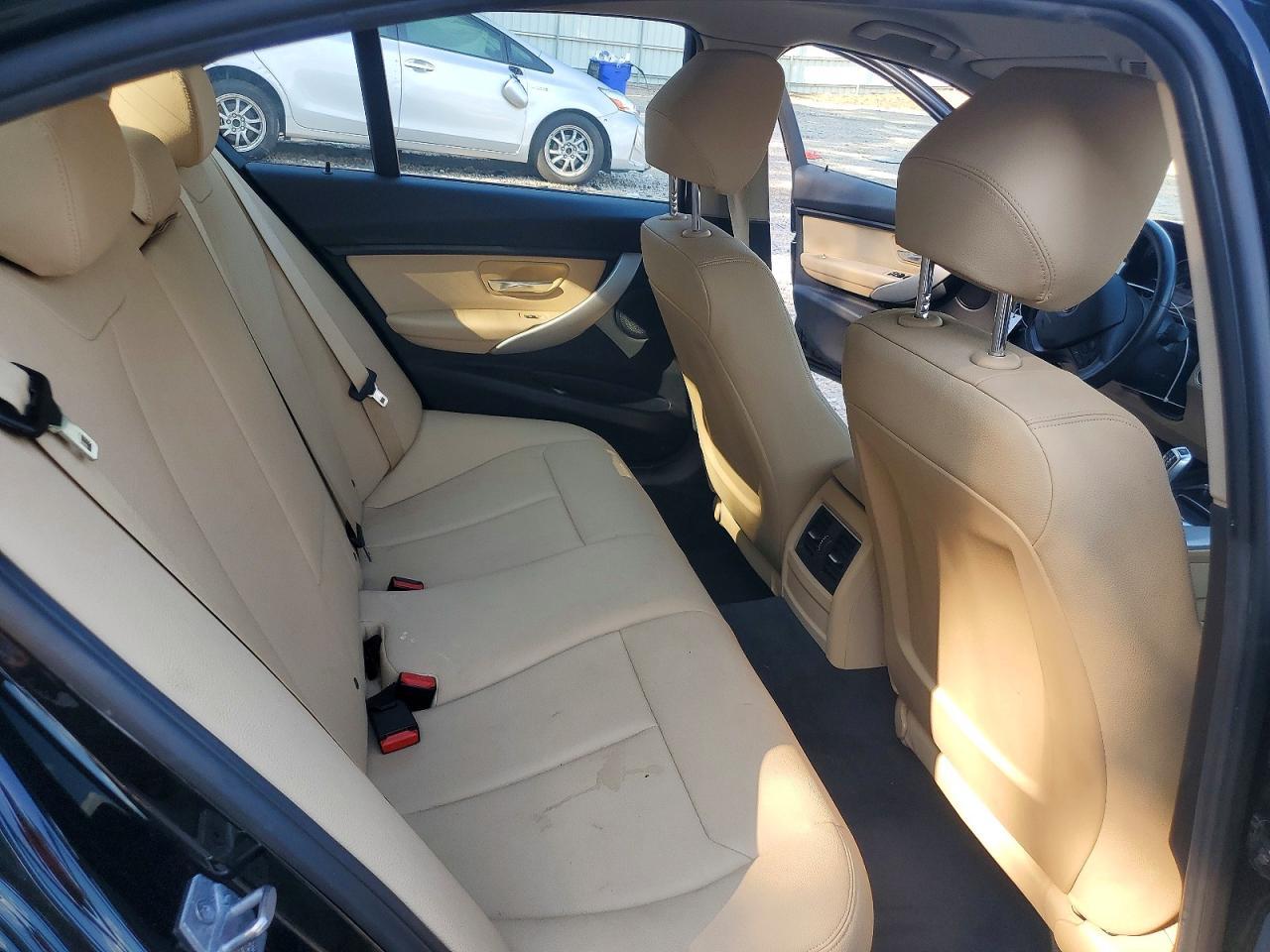 2018 BMW 320 I - zdjęcie 10