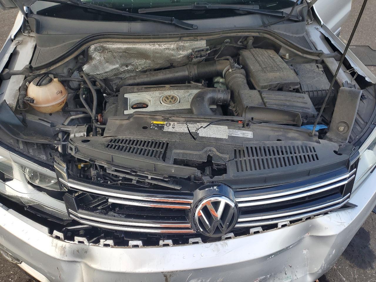 2013 Volkswagen Tiguan S - zdjęcie 11