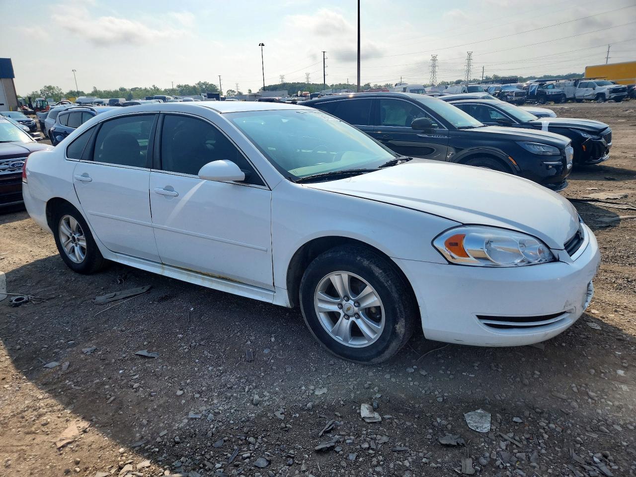 2013 Chevrolet Impala 4D Ls - zdjęcie 4