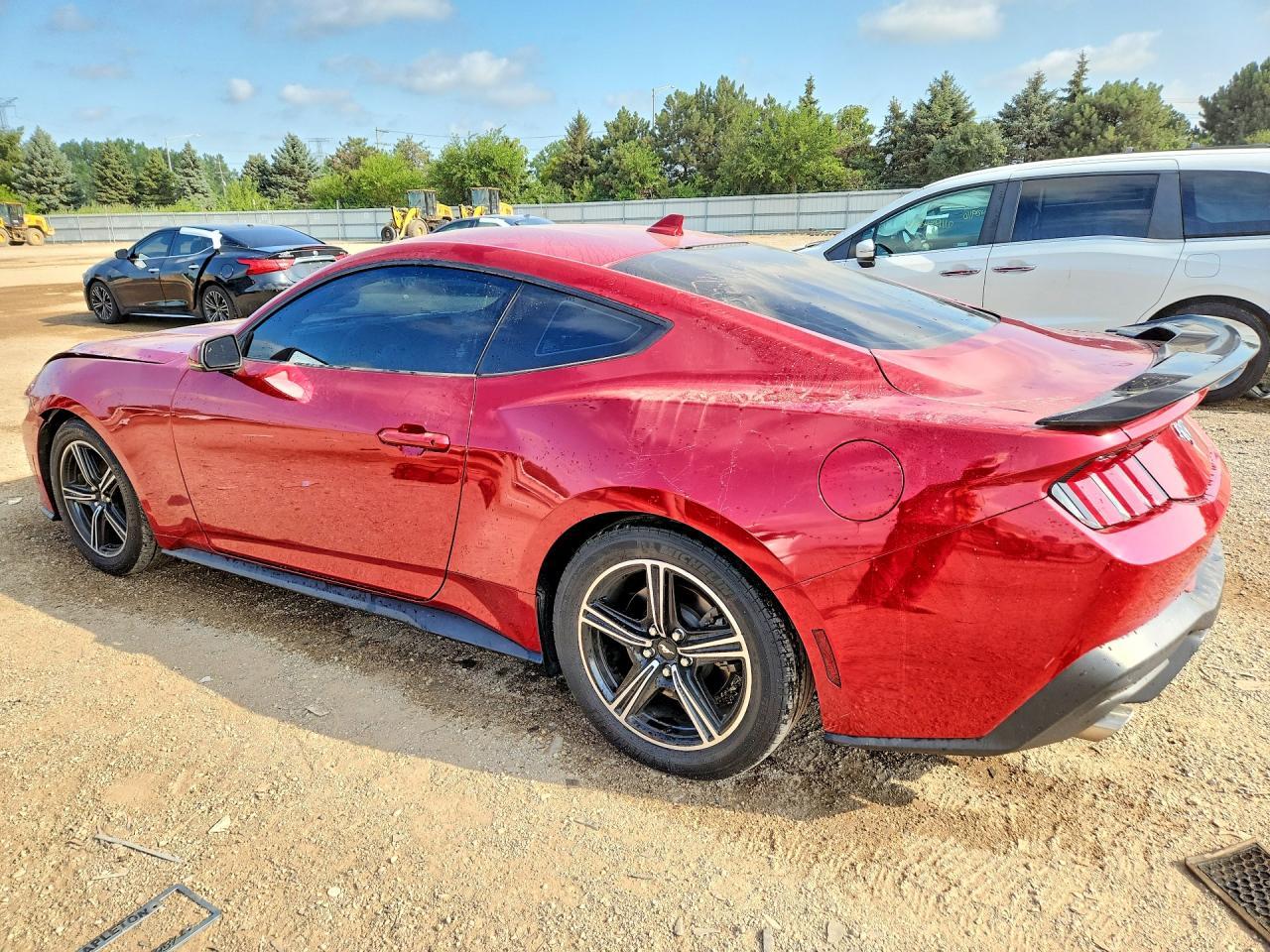 2024 Ford Mustang - zdjęcie 2
