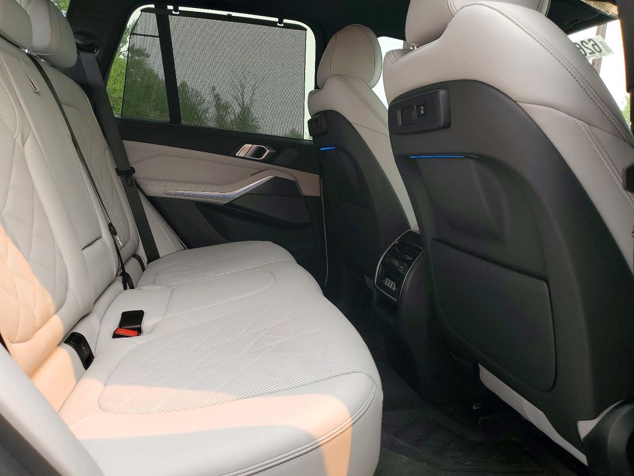 2023 BMW X5 xDrive45E - zdjęcie 10
