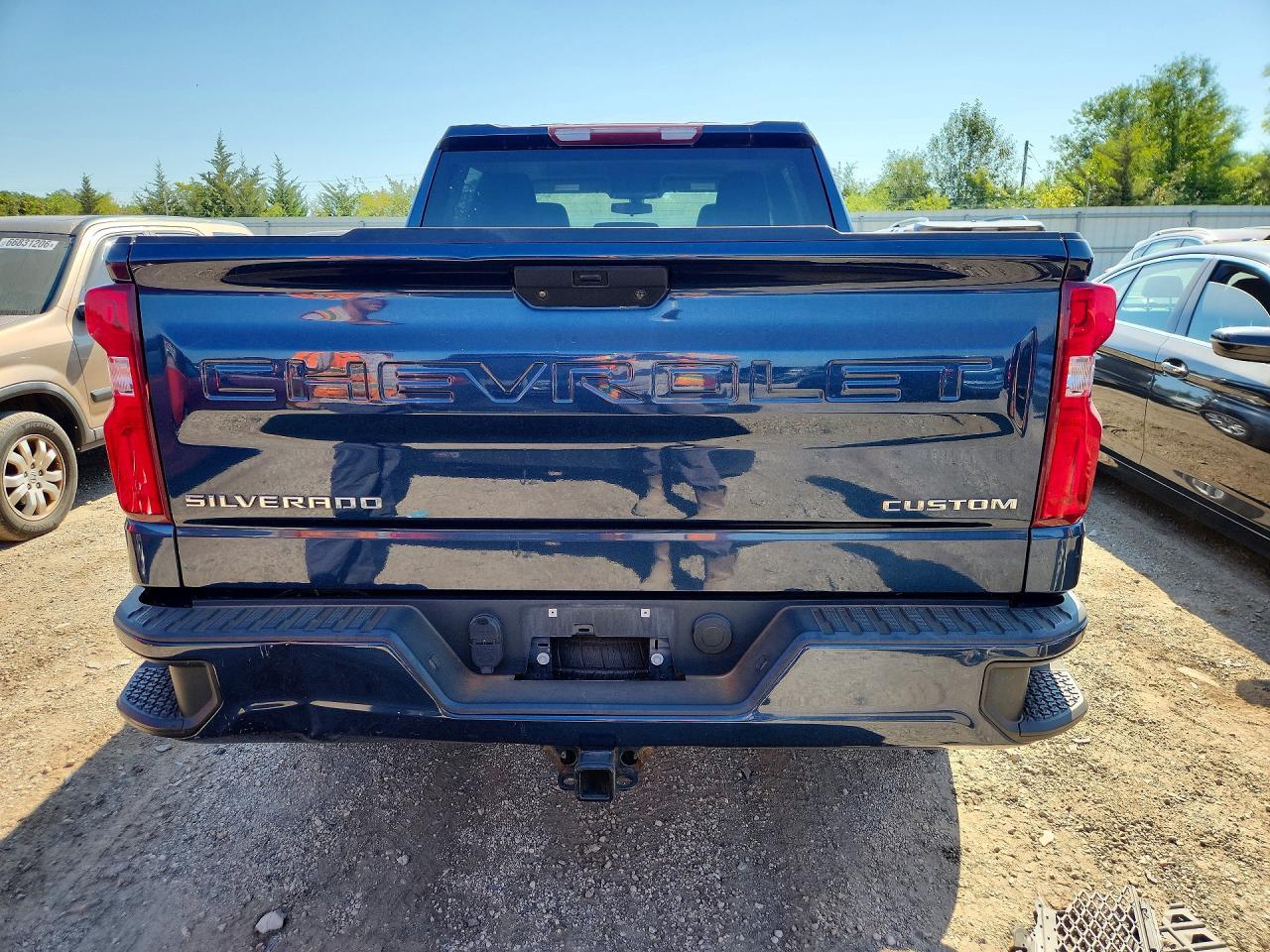 2021 Chevrolet Silverado K1500 Custom - zdjęcie 6