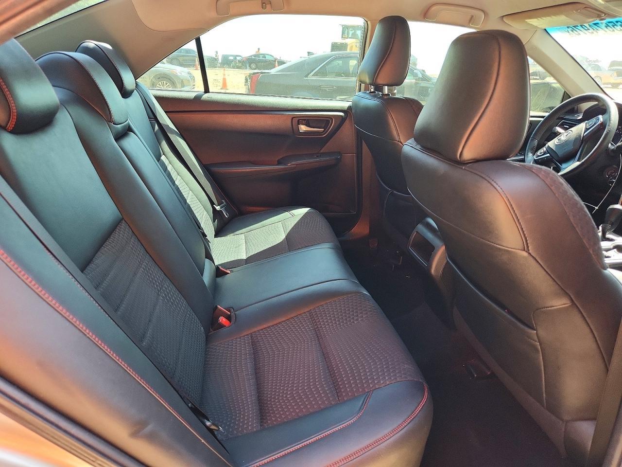 2015 Toyota Camry Se - zdjęcie 10