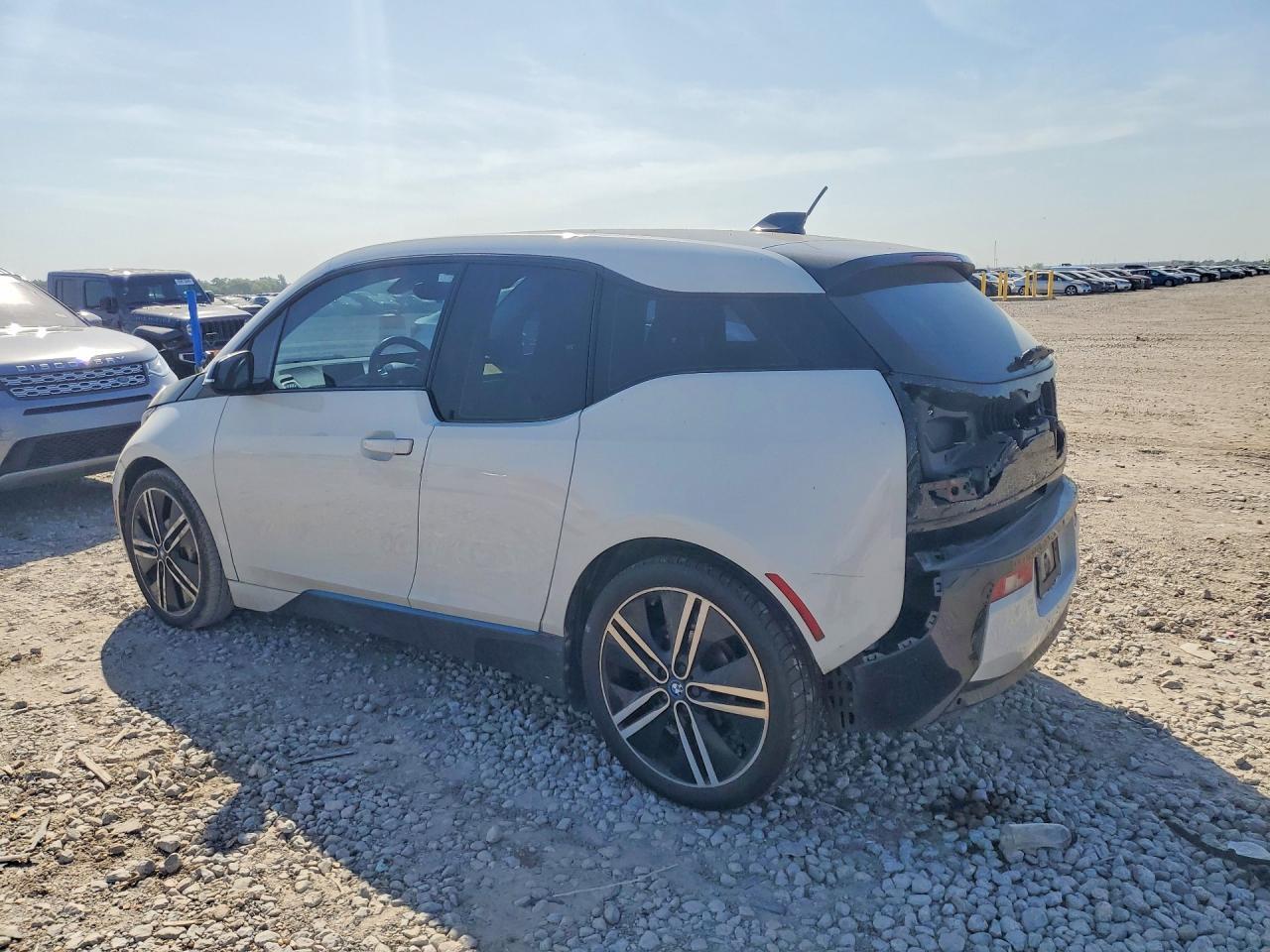 2016 BMW I3 Bev - zdjęcie 2