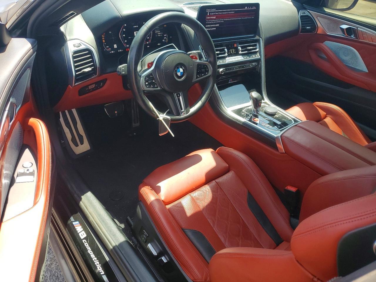 2024 BMW M8 - zdjęcie 8