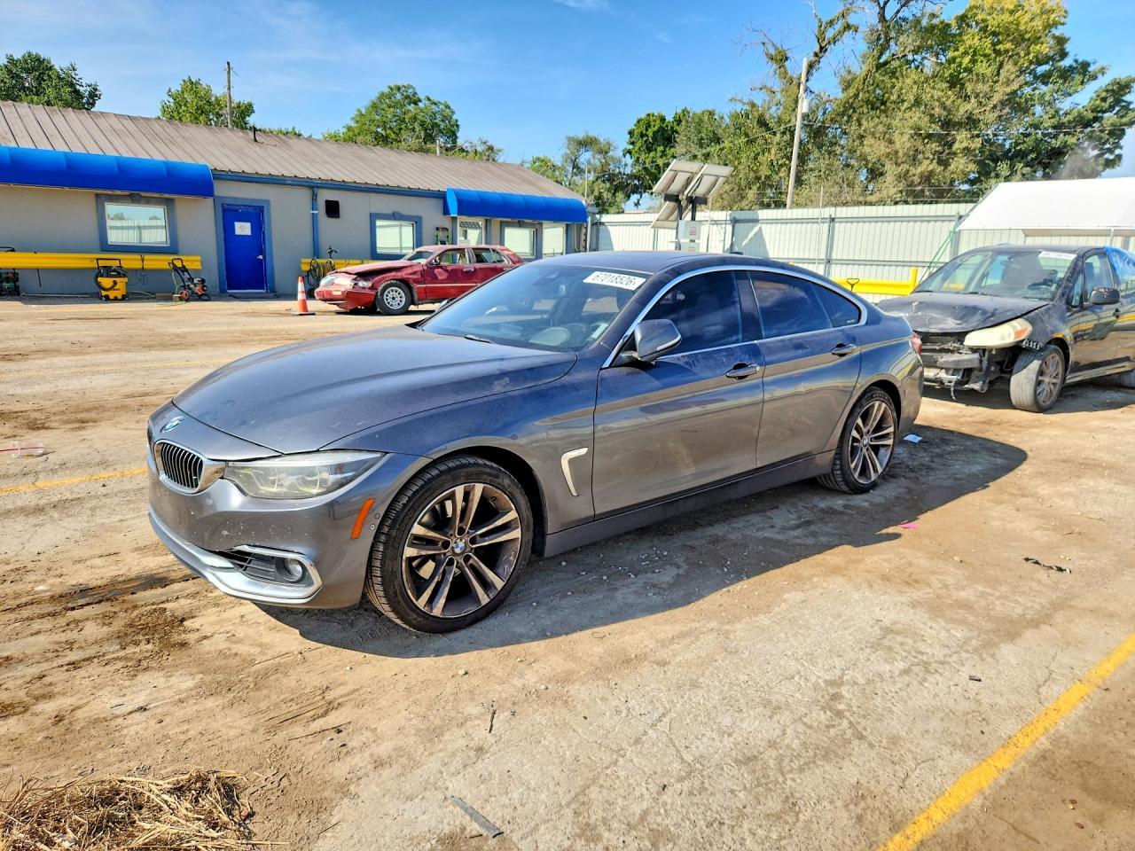 2018 BMW Seria 4 430i - zdjęcie główne