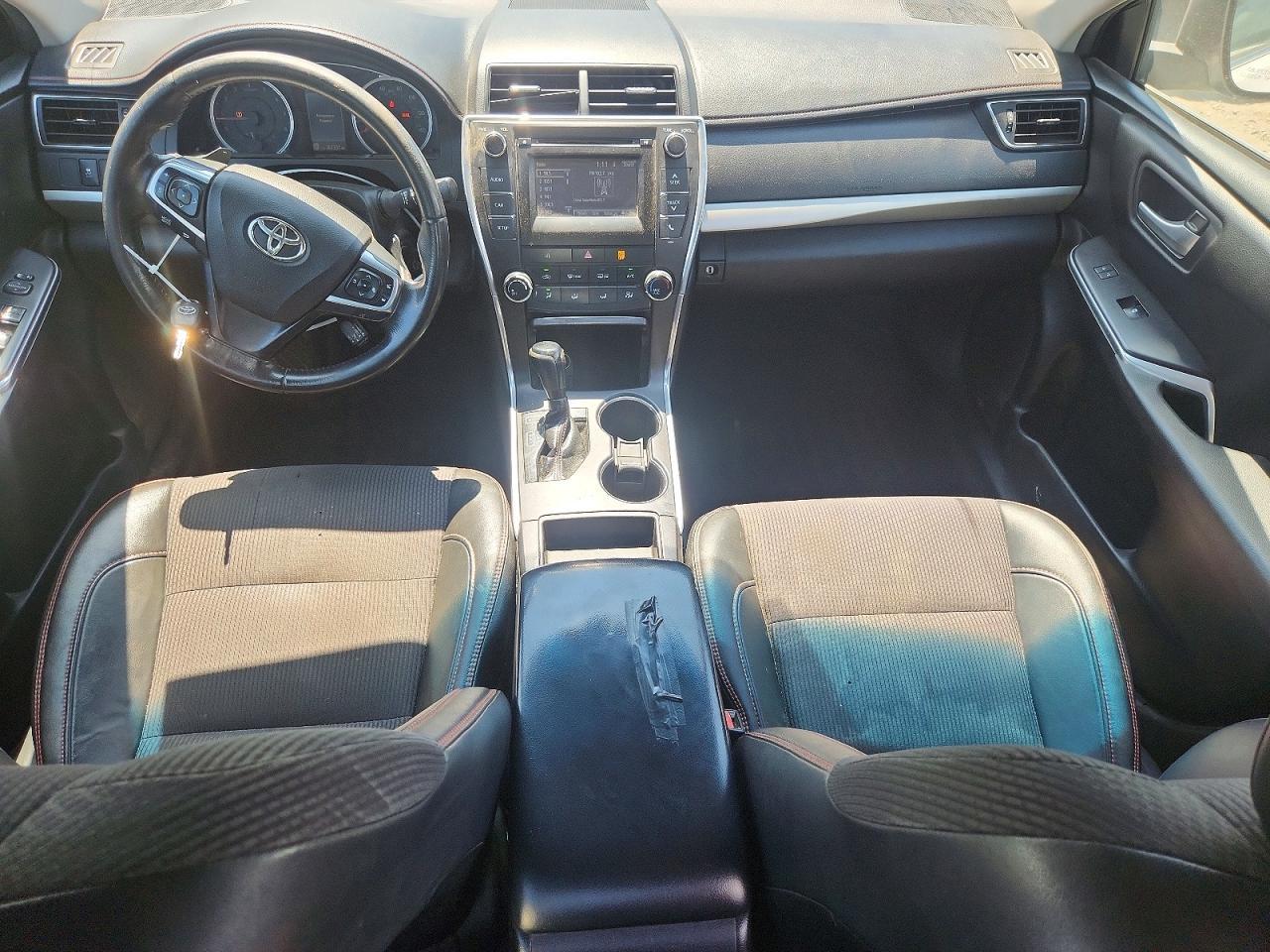 2017 Toyota Camry Se - zdjęcie 8