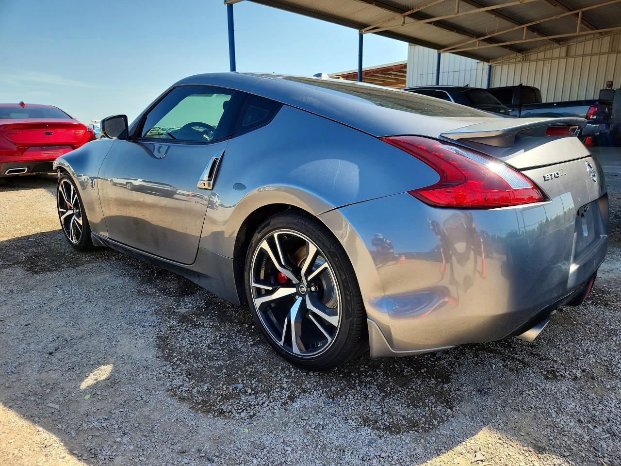2019 Nissan 370Z Sport Touring - zdjęcie 2